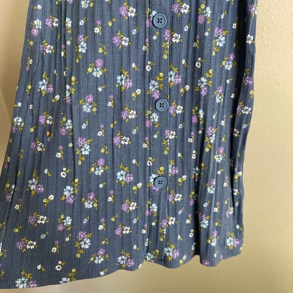 Girls Dress - Picture 5 of 6